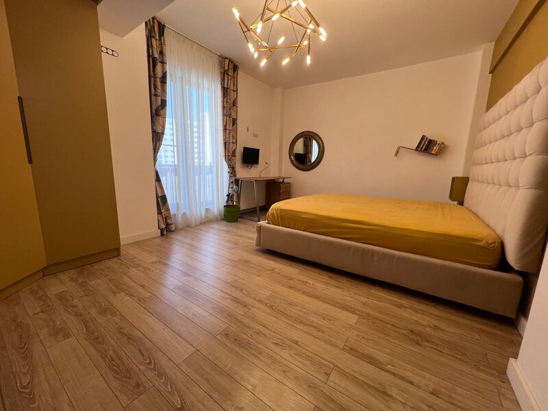 Politehnica -Str. Economu Cezarescu -5 min. Metrou Grozavesti
